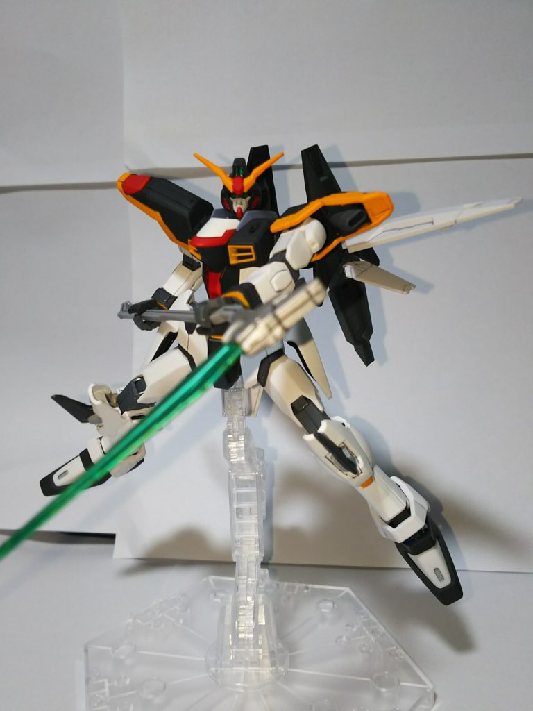 ガンダムデスサイズエース
HGBCダイバーエースユニットを背中に装備、
さらに機動力を上げました。
