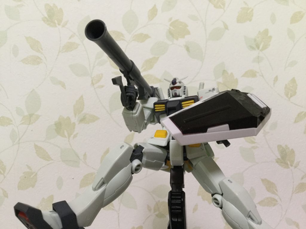 ハイパーバズーカも装備可能
性能は一年戦争のものなので使い道はあまりありませんが