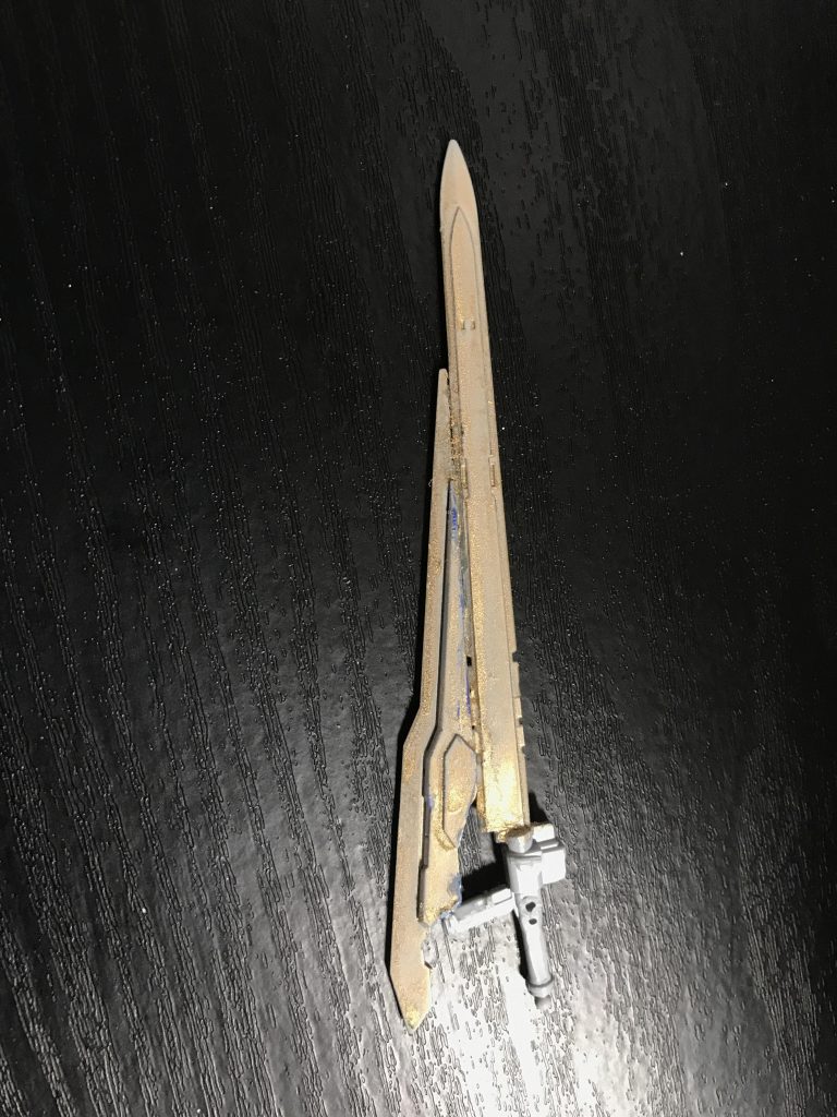 剣はGNソードとGNソードビットを組み合わせて作りました。