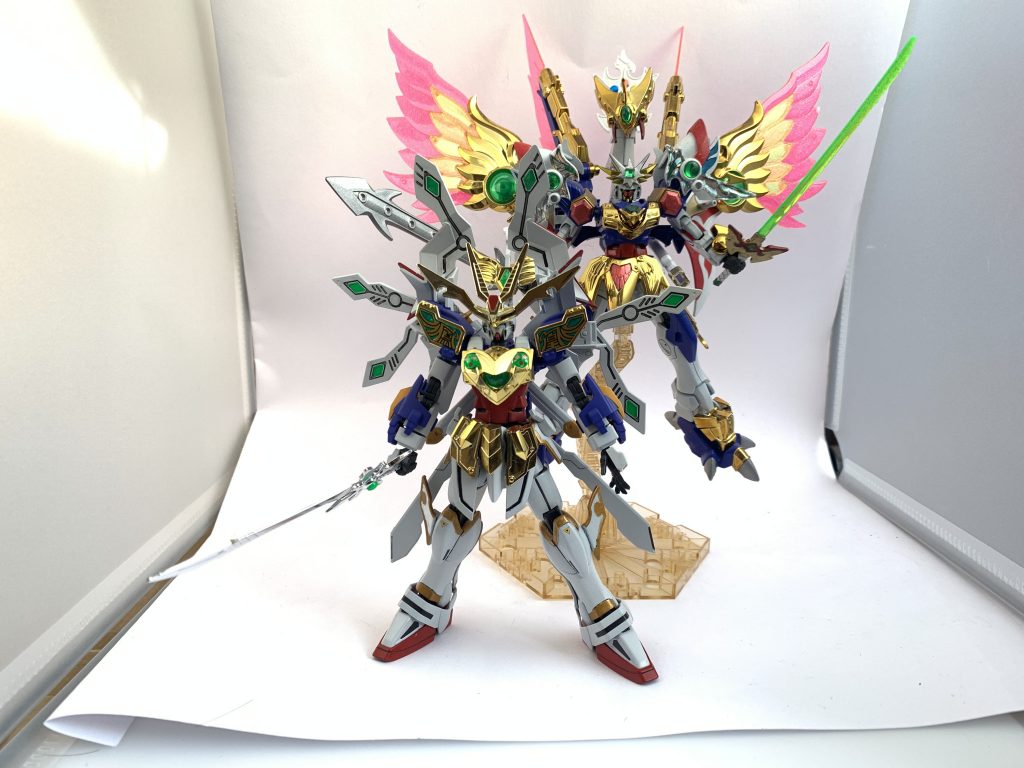 おまけで兄弟のツーショット。兄が派手過ぎる問題