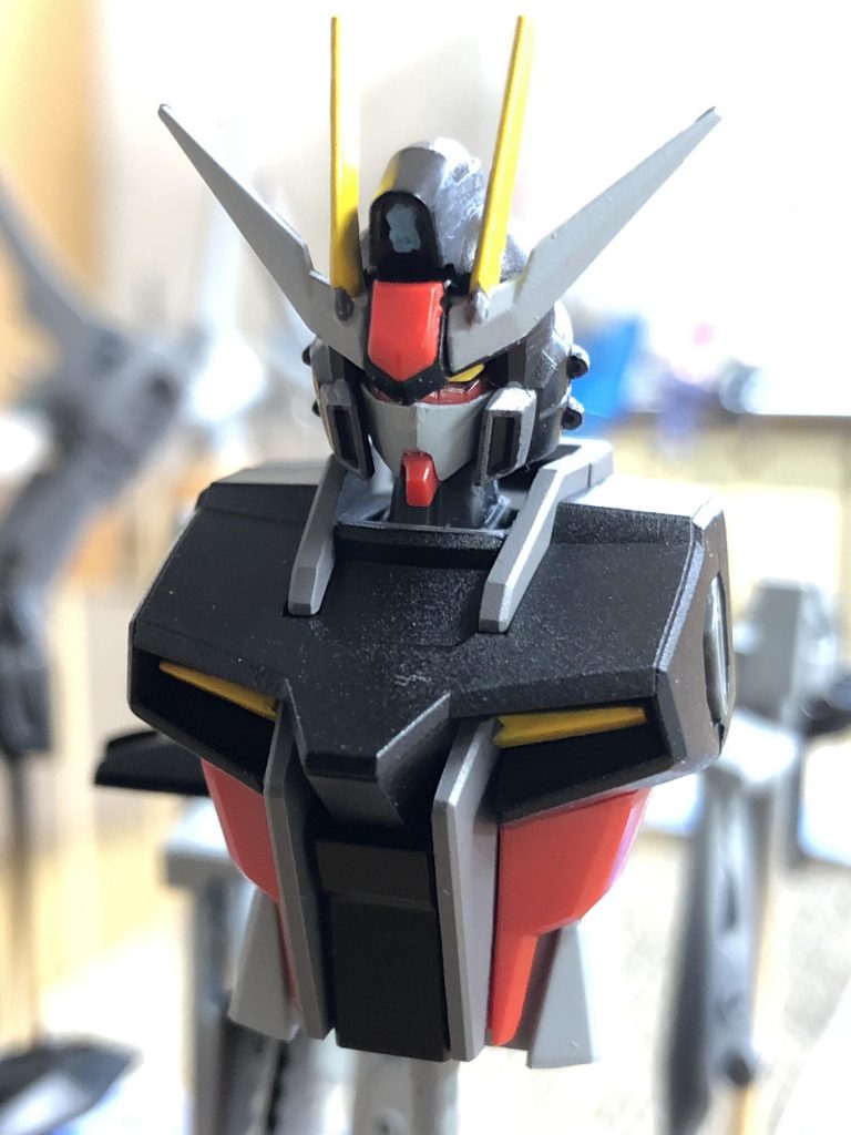 塗装後顔アップ。ビルドストライクのノワールということでスリットは埋めてスッキリした顔に。なかなかイケメン。