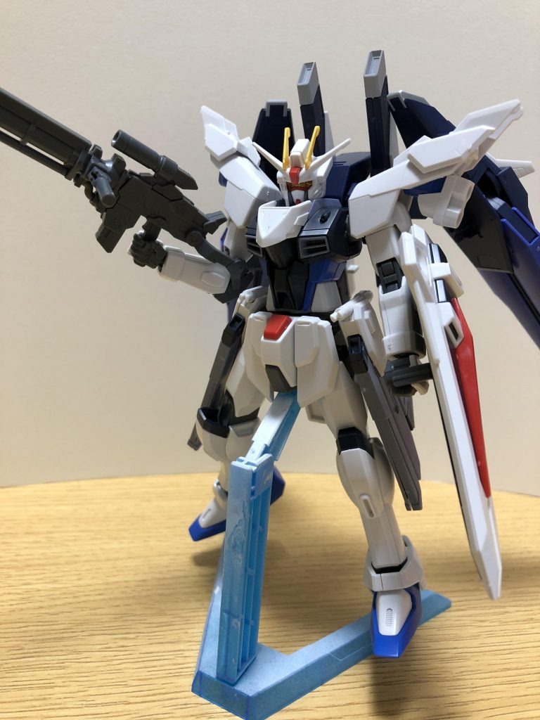 初期
フリーダムffのパーツとアメイジングストライクフリーダムのパーツで組んでます