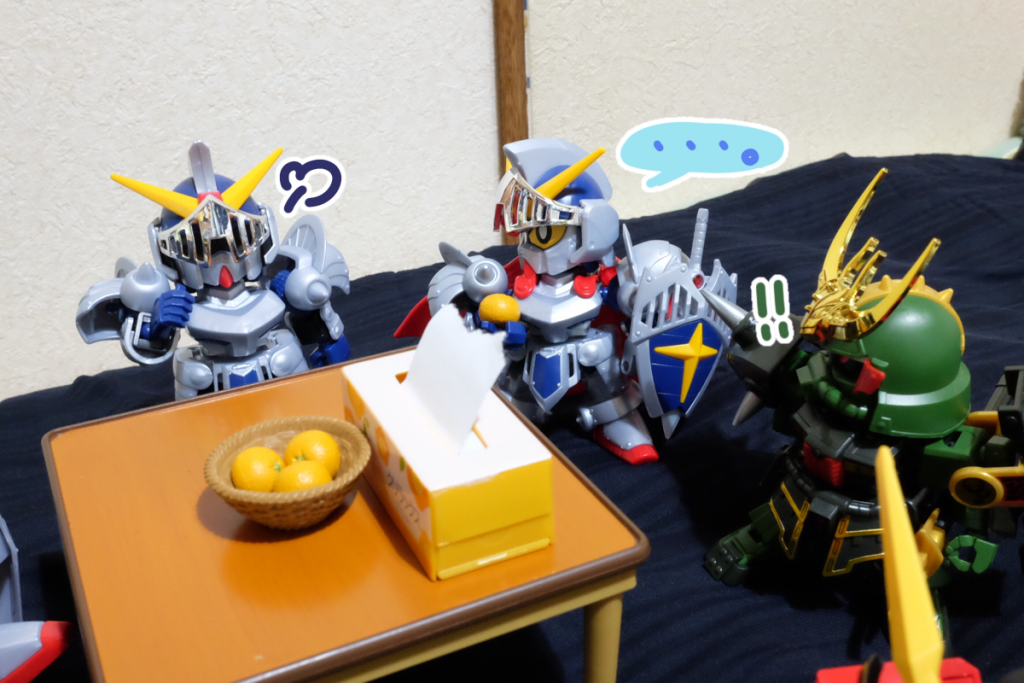 騎士?:嘘じゃない。れっきとした騎士ガンダムだ
殺駆:じゃあなんで突然、二機に増えているんだ
騎士:ハッ
