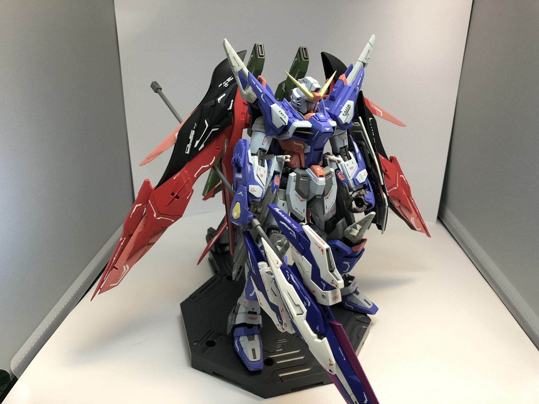 デスティニーガンダム最終決戦仕様 まるさんのガンプラ作品 Gunsta ガンスタ