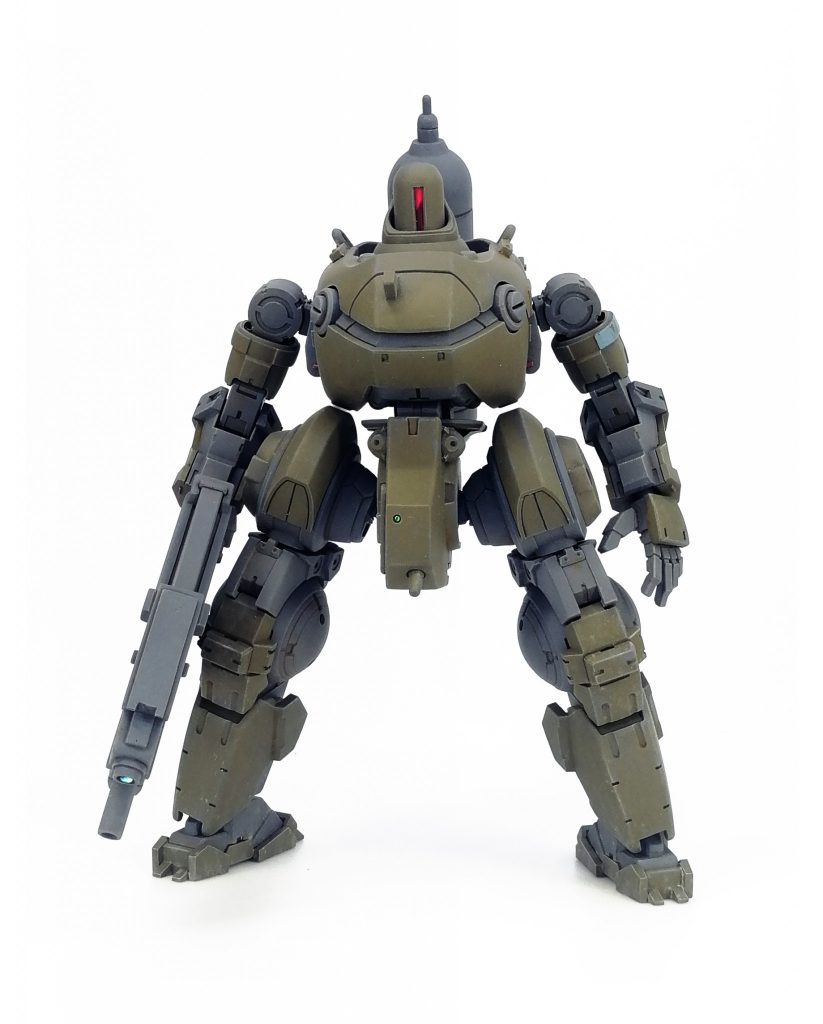 設定

地球圏の発展が限界に到達し人類が宇宙へと生存圏を広げていく時代。
元は火星移民船の船外作業機動外殻(Outboard work maneuver shell)で(Dragon Slayer maneuver shell)DSmsと呼ばれる。
数百年計画のテラフォームにより地球とは異なる独自の生態系を発展させてしまった火星開拓のため
火星生態系の頂点にある強大な菌類達、オロチを狩るハンター達の鎧。
新たに開拓用に製造されたものから火星調査開始当時に改修された100年物の機体まで様々。
肉体のサイバネ化が浸透していてハンターであれば基本的に脳以外フルサイバネスティックというのが当たり前であり
本体と接続することでほぼ肉体そのものと同様に使用することが出来る。
太古ドラゴンスレイヤーと言えば戦士にとって最高の栄誉であったが火星では夢見る食い詰め者の行き着く果て。

大体ロボでキノコをモンハン。

ブラウンマンは現行機よりも大出力なOwms時代のコアユニットに
火星到達後に開発されたボーグルのパーツで補修、アップデートを施された機体で
開拓初期から現役で居続けていると言われるハンター、通称ブラウンマンのDSms。
基本的には最新機種の方が当然高性能であるがOwmsは宇宙空間での船外作業機として
現在の火星開拓領域よりも大出力が必要とされていた他
本人のサイバネ体との相性等もあり今でも使用する者は多い。