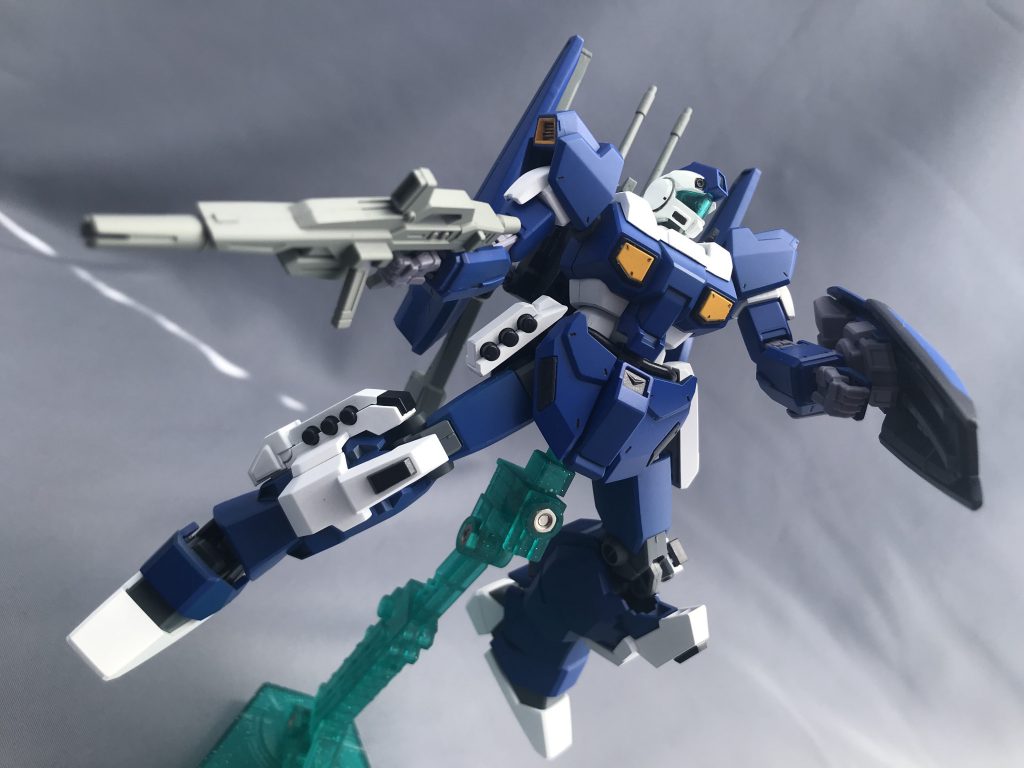 「量産型のダサカッコ良さ」を追求する上で、カラーリングを考えるのが一番大変でした。ノッペリし過ぎず、かつカッコ良さを引き出すにはどうするか？という所がこだわりポイントですかね…