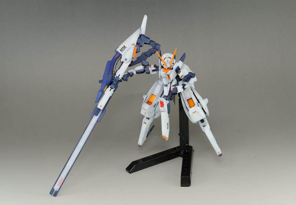 何となく女性的なフォルムですね。