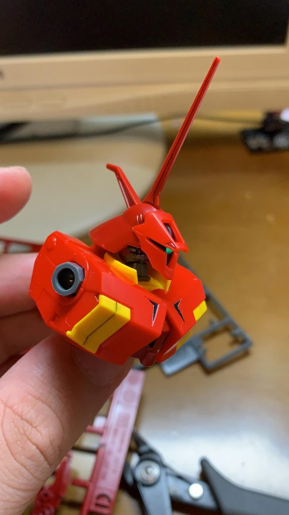 胴体制作中 この時はこんなに全体が大きいと思ってなかった。