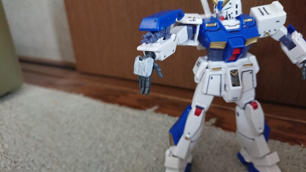 ハンドパーツは次元ビルドナックルズから拝借
アレックスのキットのはなんかデカイんですよね

可動域増えて腕部ガトリング撃つ姿もかっこよくなります