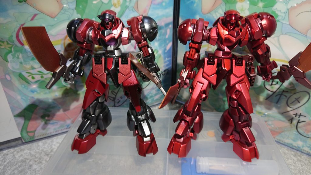 片方はフルメタリック塗装で
もう片方はフルキャンディーとそうです