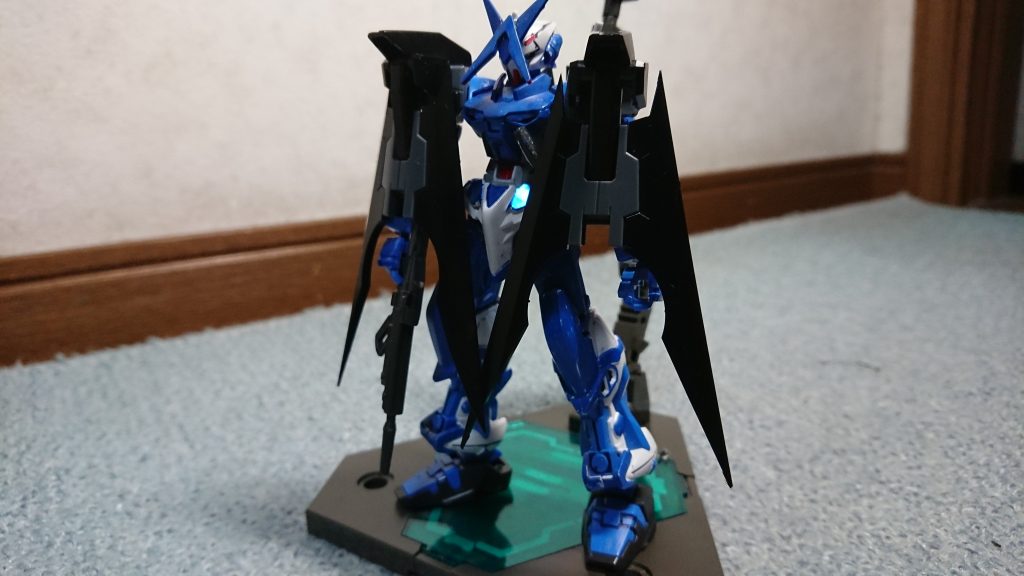 デュナメス風な防御形態にもなります