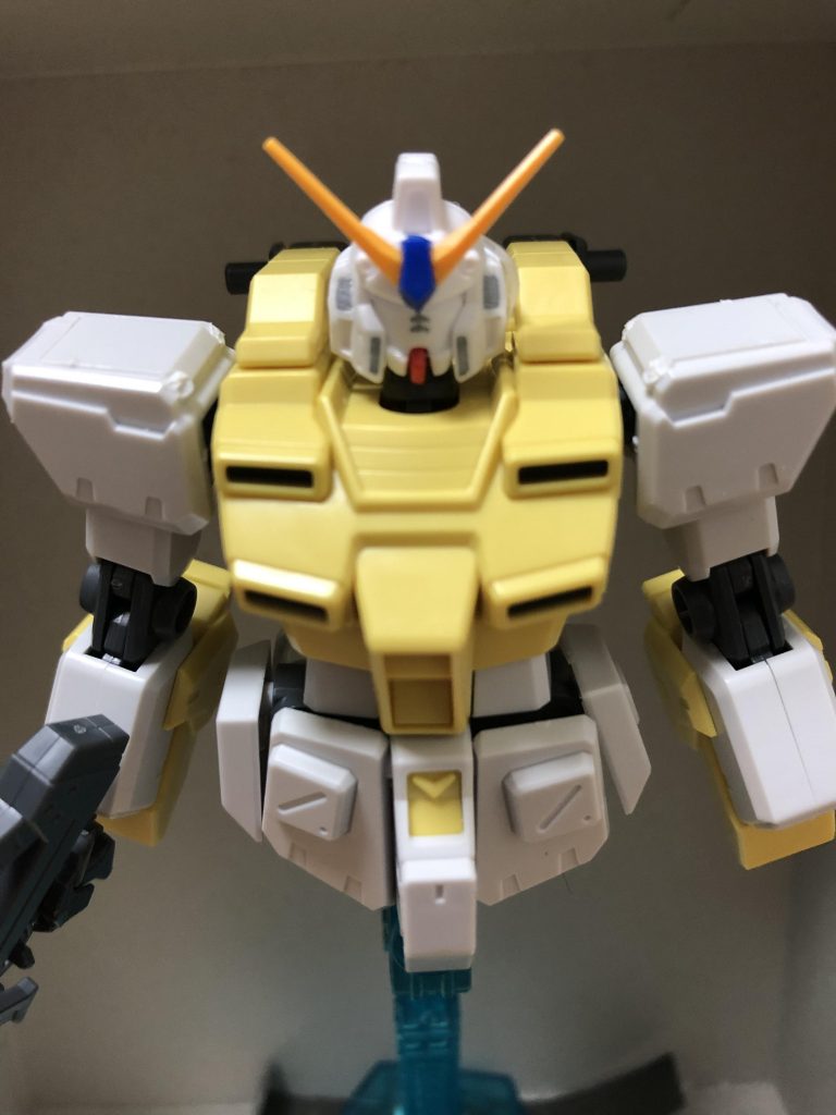 頭部はアレックスを改造