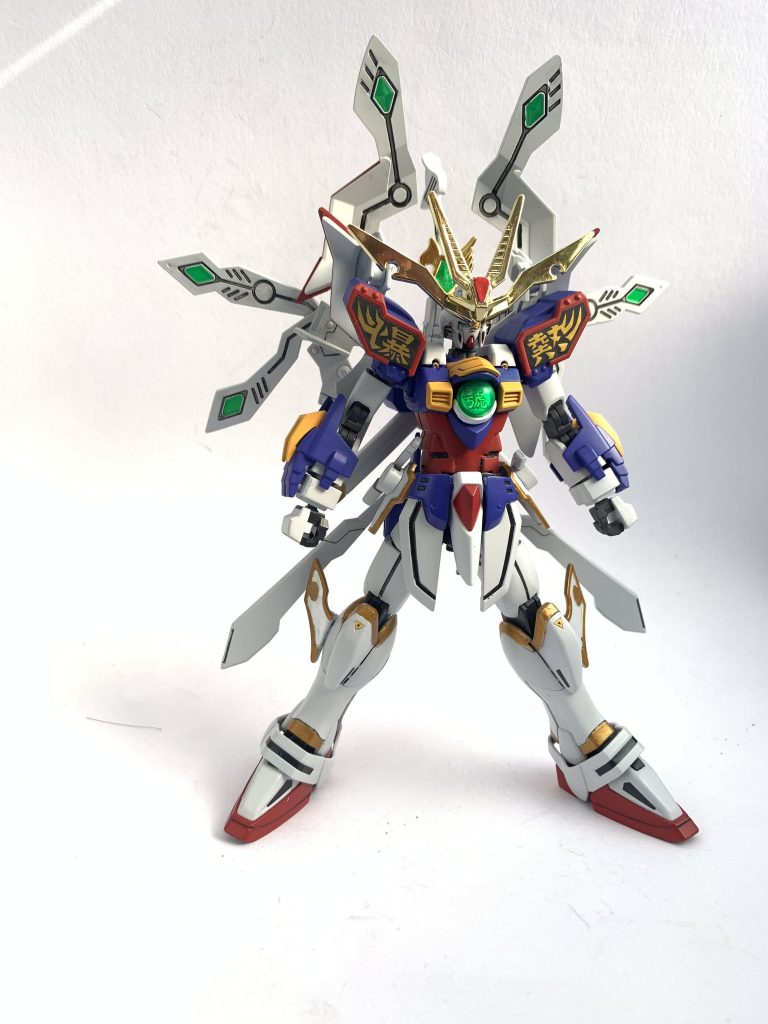 お好みで左腕もゴッドガンダムに変えられます。ビームボウガン使えなくなるけど