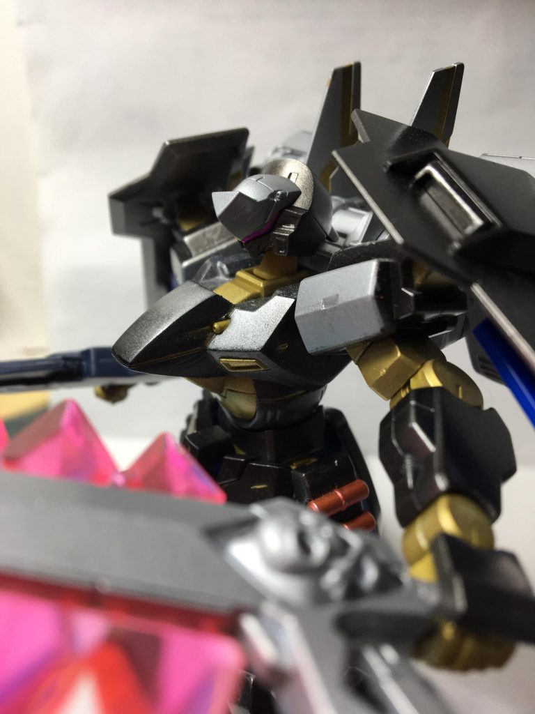 そして、ズームver
ビーム刃のエフェクト、凄くいい(*´꒳`*)
それにしても、ゲート跡目立つなぁ