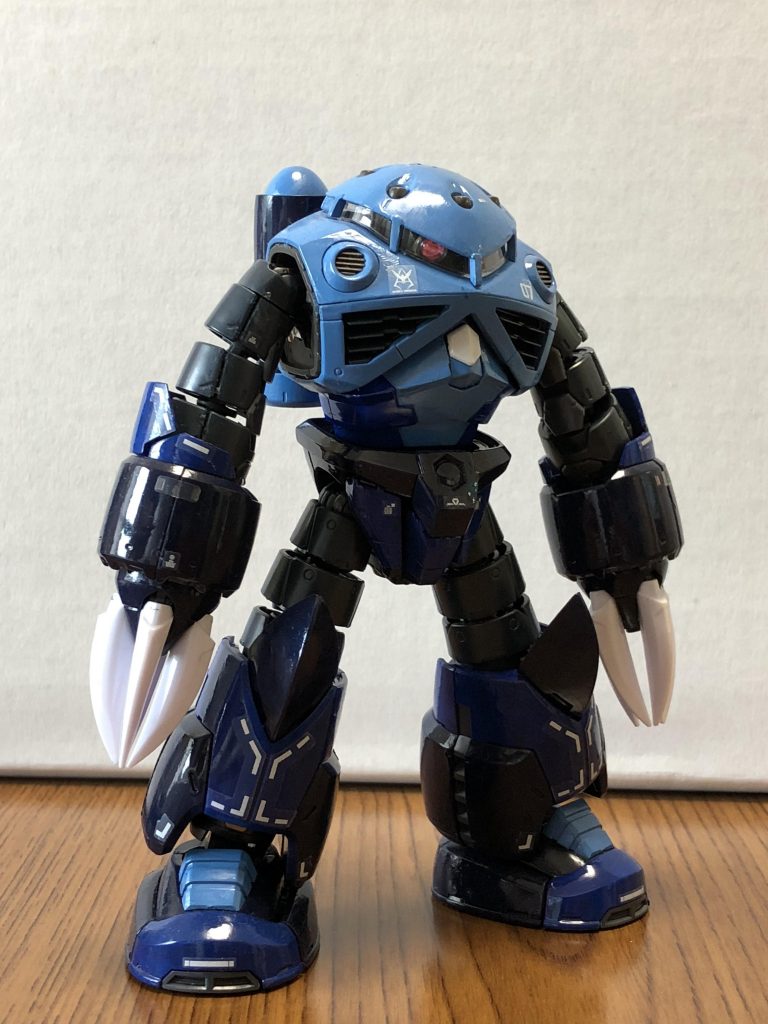 プラモの塗装を始めた頃でしたのでRGをランナーのまま塗り塗りしてたのはいい思い出です^ ^