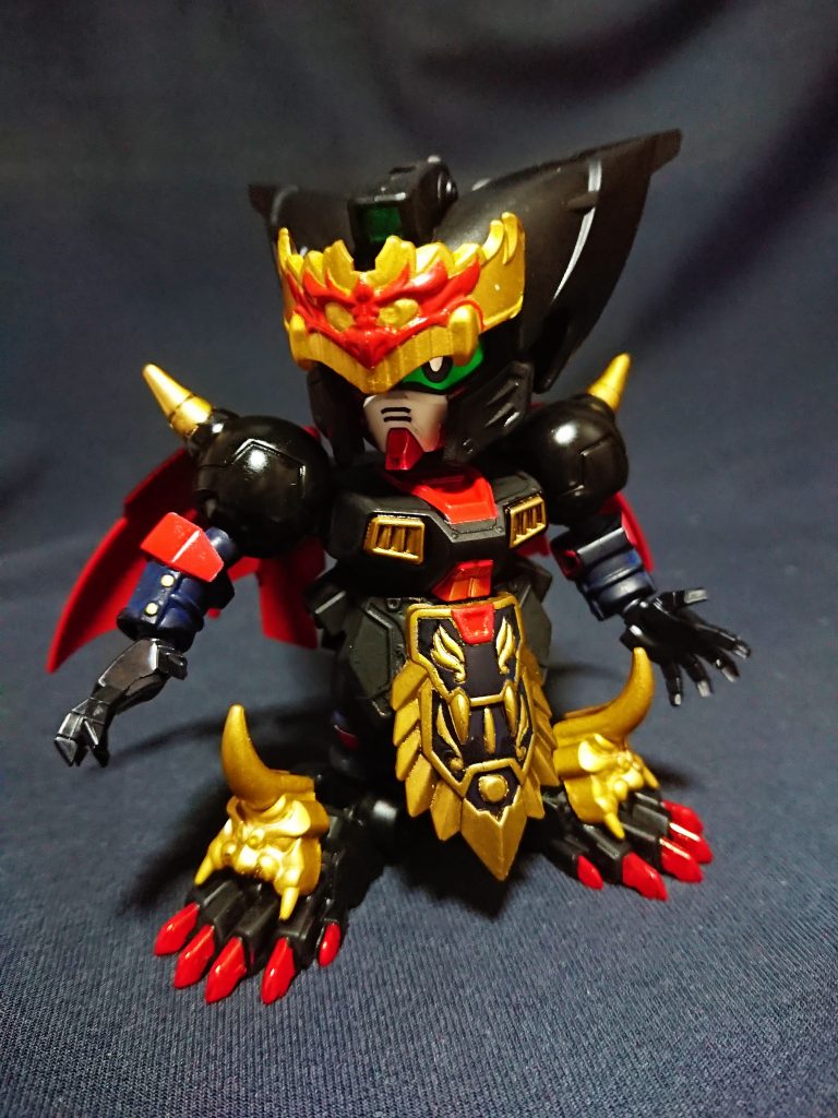 あらゆる武芸を身につけた孟獲の拳の師にして南方四天王の1人。
その素早さは刀や矢を軽くいなす。
師というだけあり阿修羅神拳も使うことができ、孟獲の技より威力の高い金剛波動拳を撃ち出すことができる。