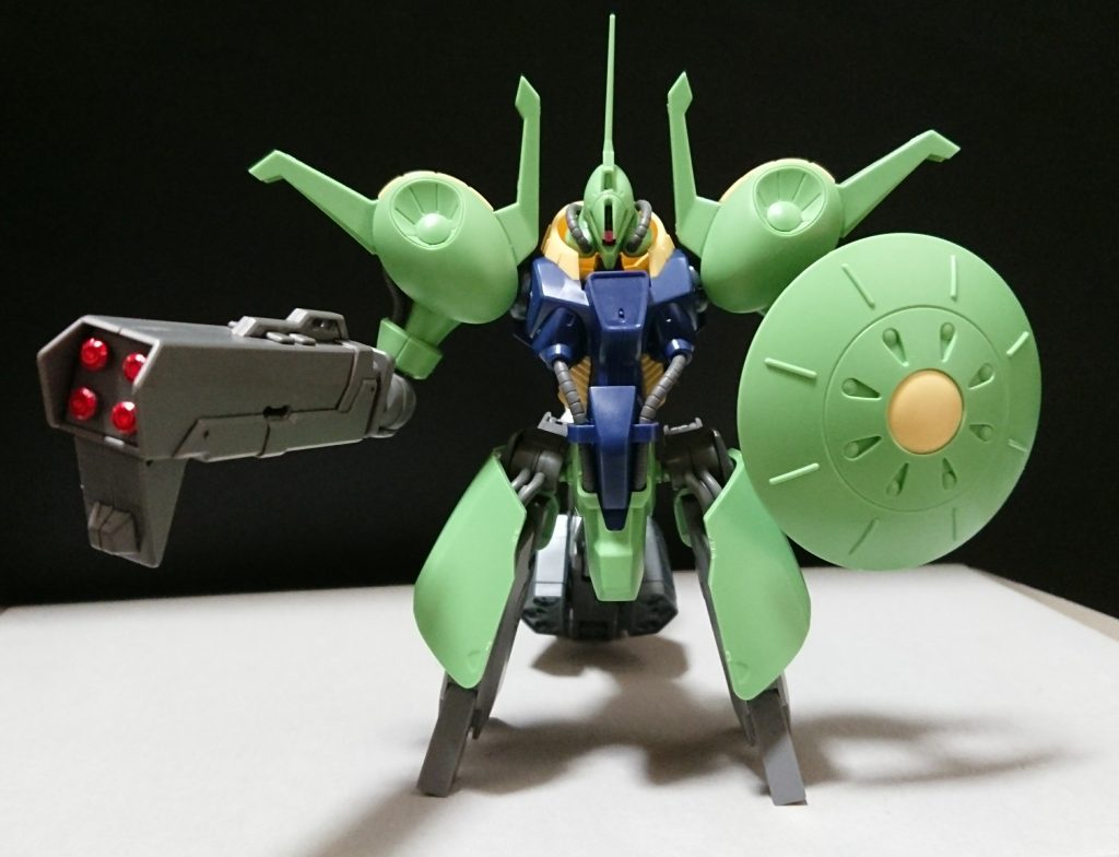 GBNのユーザー達がフォース戦を繰り広げている最中に何処からともなく現れ、何らかの兵器を投下して隠した後にフォース戦をしていたビルダー達を攻撃し戦場(エリア)から追い出している。