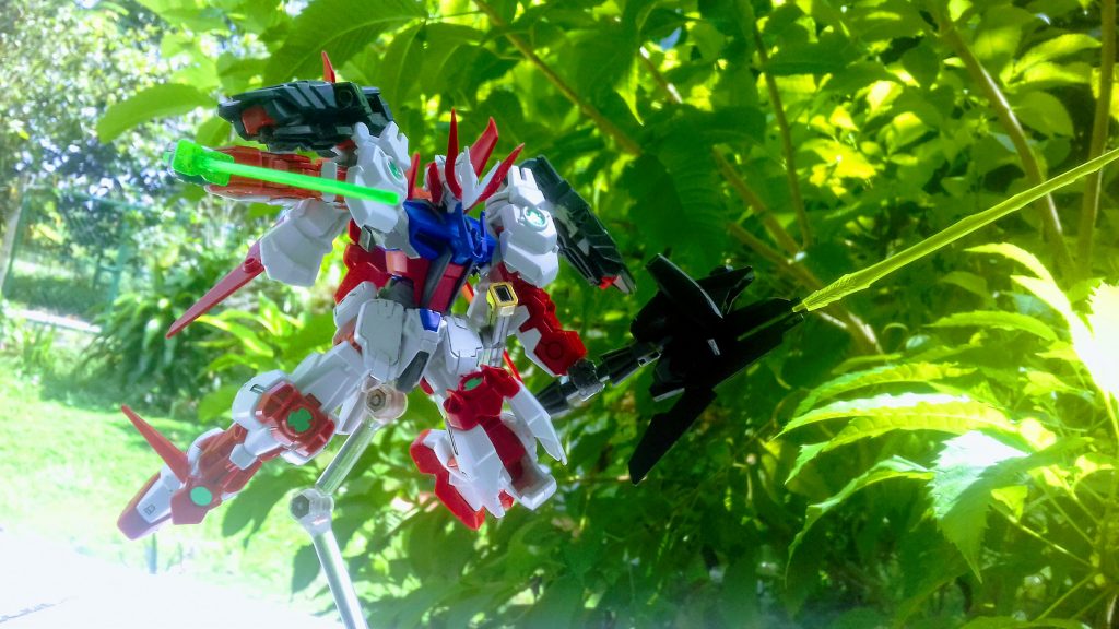 Astrike Gundam–2枚目/制作者：Đinh Trường Giang