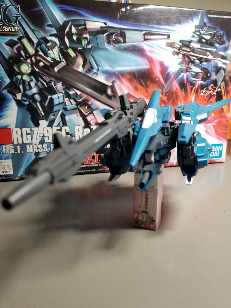 当然可変します。一般機よりもかなりごつい。