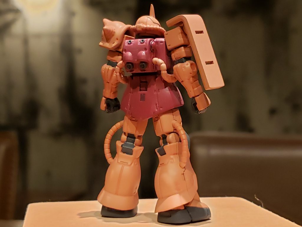 ガシャプラ シャア専用ザクII–3枚目/制作者：玖辺澪