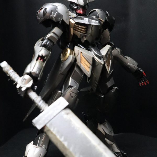 黒鉄の剣士 バルバトスルプス