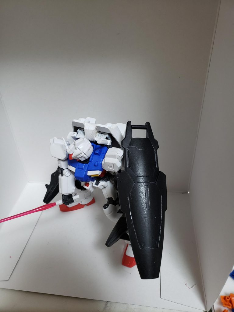 シールドは塗装失敗したので思いきって真っ黒にそこそこいい気がする。