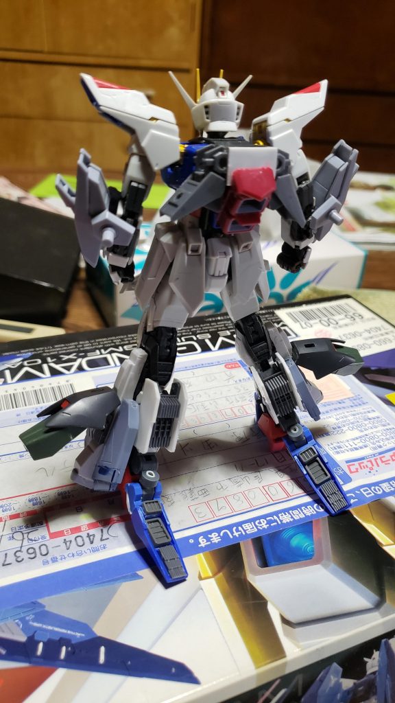 脚ブースターの最終
アヴァランチのパーツで開閉を可能に
内部はMSGパーツでディテールアップ