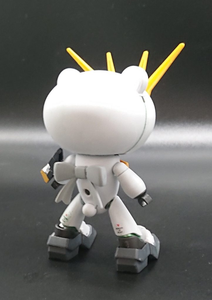 【νッガイ 後】
後ろ姿はあえてプチッガイのまま。