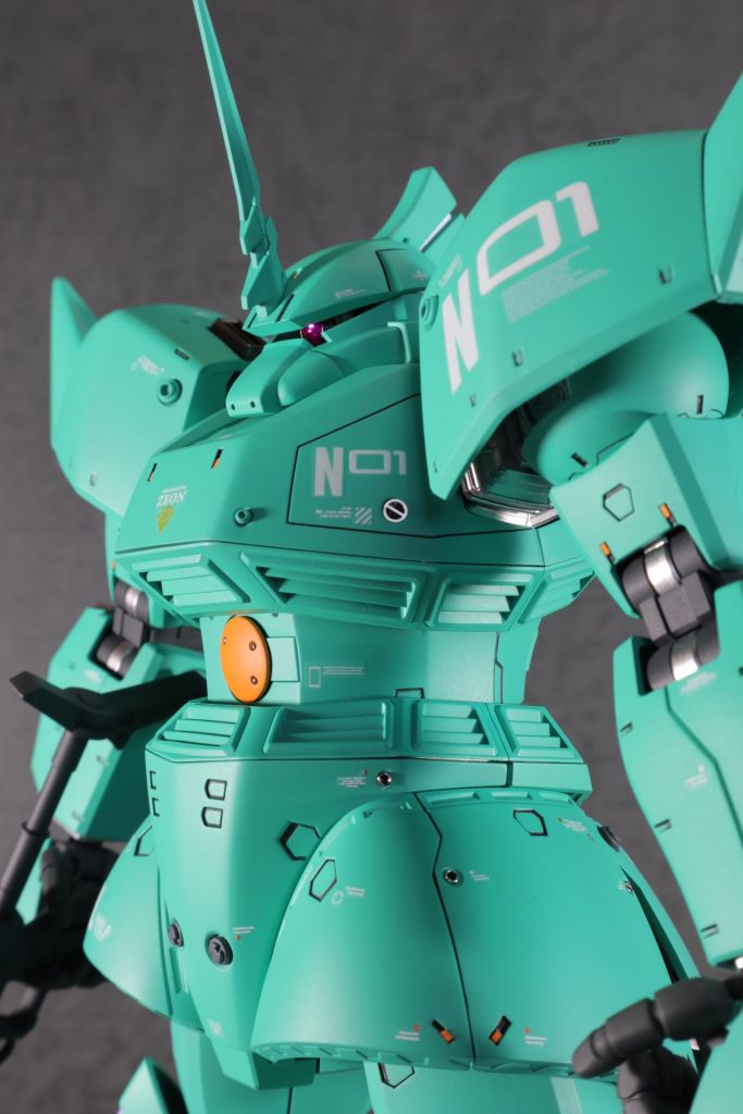 アンテナは大型化しました。クシャトリヤ顔!?