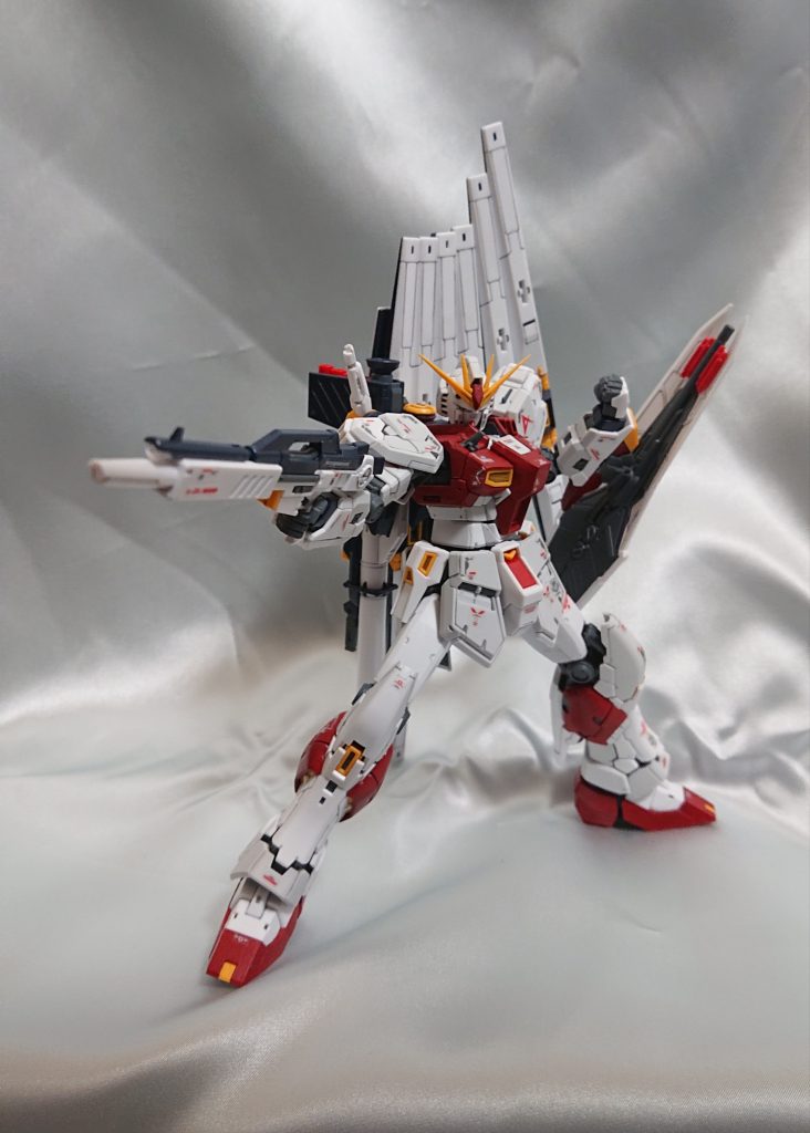 フィン・ファンネル重いのに自立してなおポーズがつくなんて!