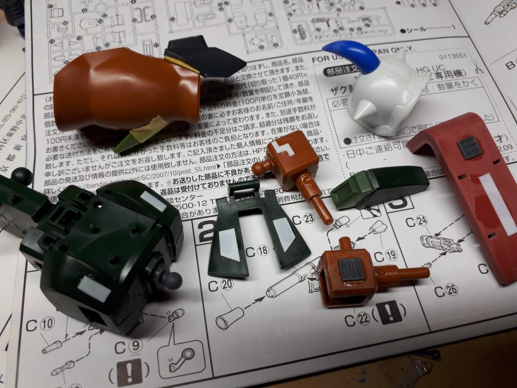 スジ掘り道具を持っておらずプラバン等を使い、情報量を上げました