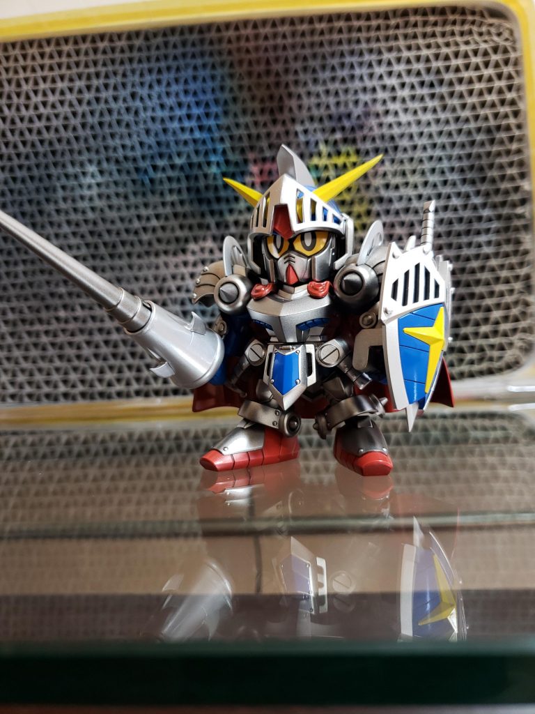 レジェンドBBのナイトガンダム、なんとなく組んでみましたが、やたらかっこよかったので改修して塗装しました。