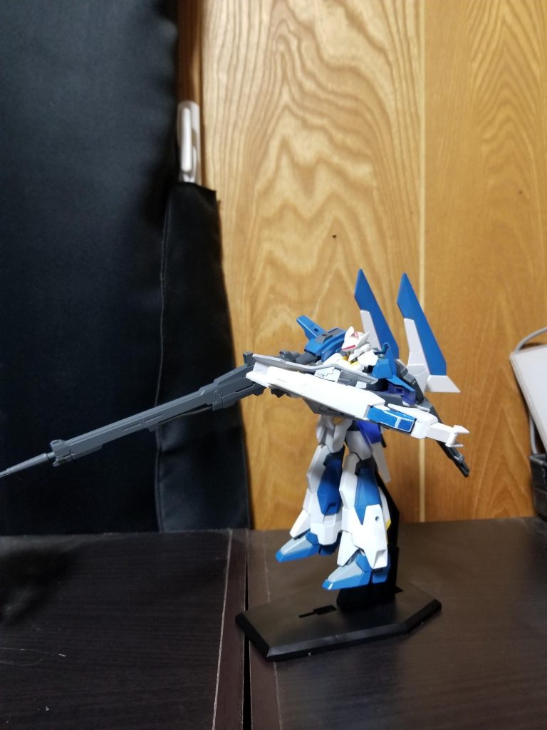 3つのモード最後はモビルスーツモード
戦闘特化形態で基本接近戦や狙撃などはこの形態である。