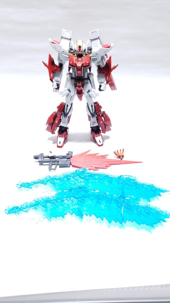 今回の使用パーツ
タキオンスライサー
ブレイジングバンカー用ハンド
プラフスキーウイング