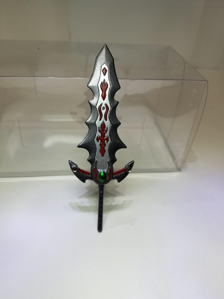 裏面
なんかそこそこ色々やりました。
表面と同じ場所にクリアパーツで飾り付け。