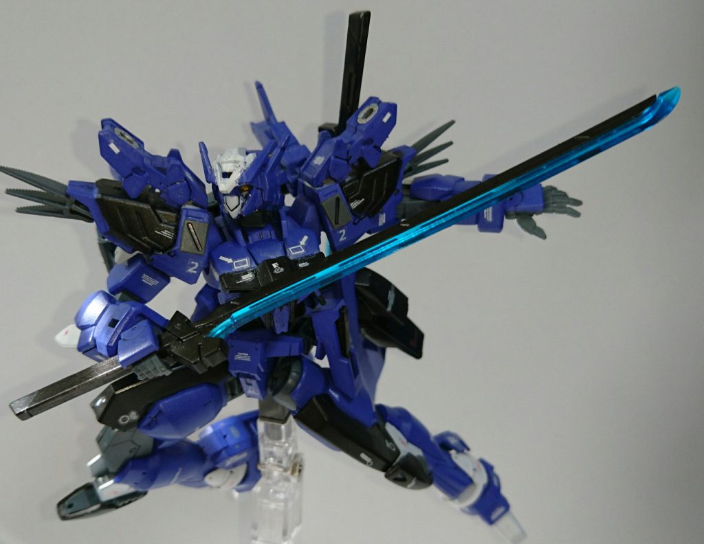 ## 157式試製長刀型シグルブレイド
共通の主兵装。
主にこの装備を扱うための改修になっています。