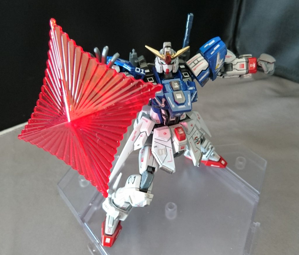 武装3 ビームシールド
(クロスボーンガンダムより)