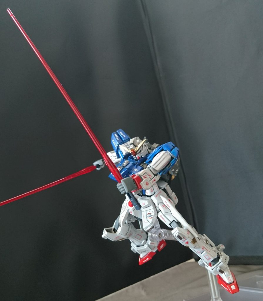 武装2 ビームサーベル
(ユニコーンガンダムより)
ビームサーベルです。以上!