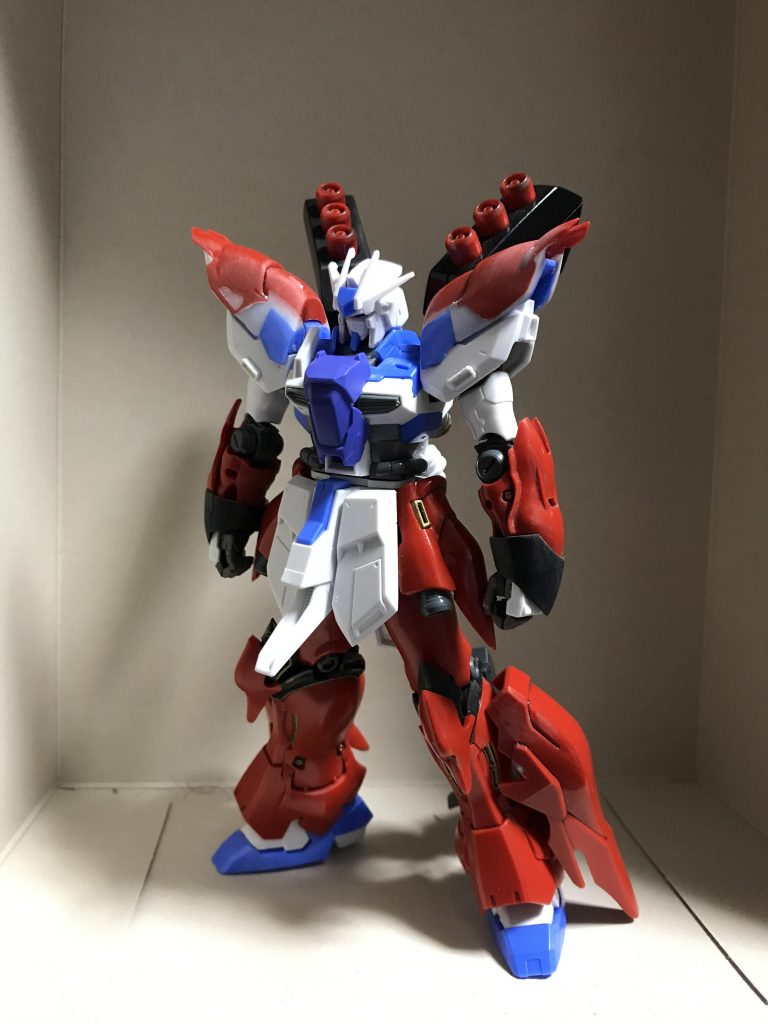 最終的にシナンジュの部品をパテでつなぎ合わせて
袖部分を全てフラットにしました