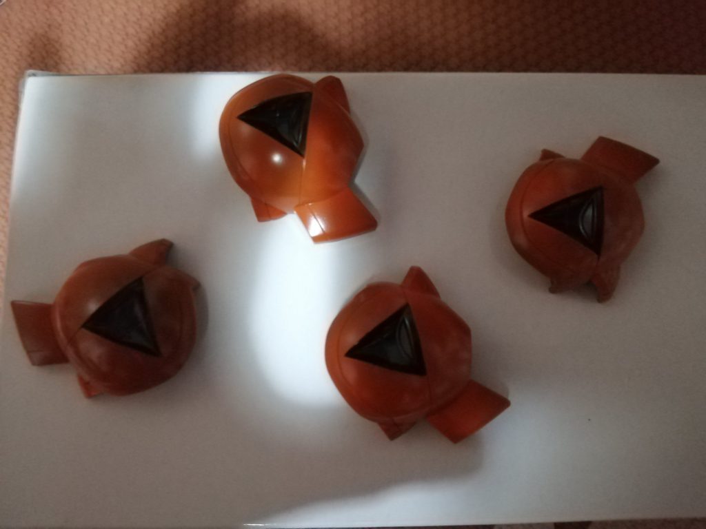 マスキングで色分けに挑戦しました。一度ミスってシンナードボンしました。泣いた。