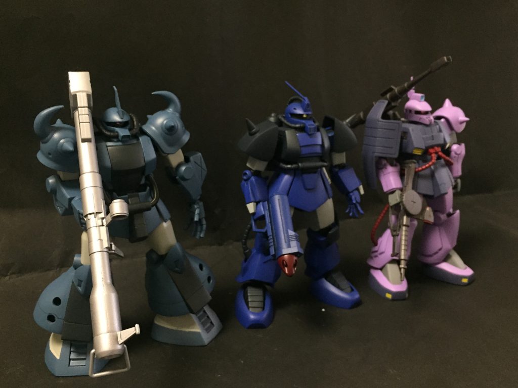 紆余曲折を経て完成した3体揃い踏み。
残すところ思い当る機体はあと2体になるので何とか連ジフェス中に完成させたいと思います。捻くれ者の惰眠を今後とも宜しく御願いします！！！︎💪('ω'💪)やるぜ