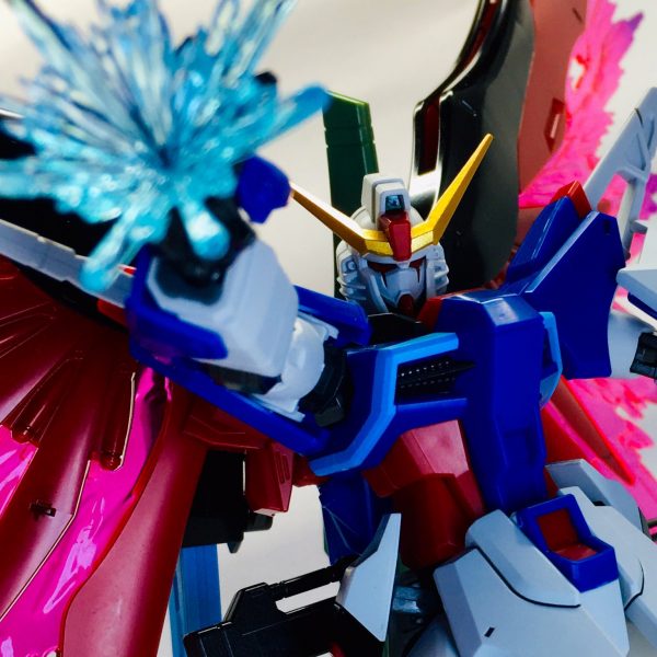 デスティニーガンダム