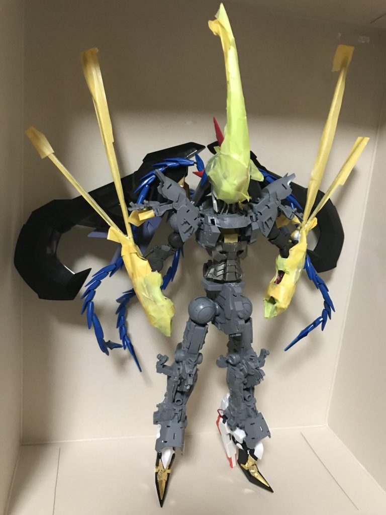 最後の最後まで悩んだ没案です。うるさ過ぎましたね。
このシナンジュでGBWC2019のプロショップ杯に参加させて頂きました。どこかで実物が見る事ができるかもしれません。
…いつも通り時間がかかり過ぎました。今年のうちにもう一個ぐらい作れたらいいなぁ…