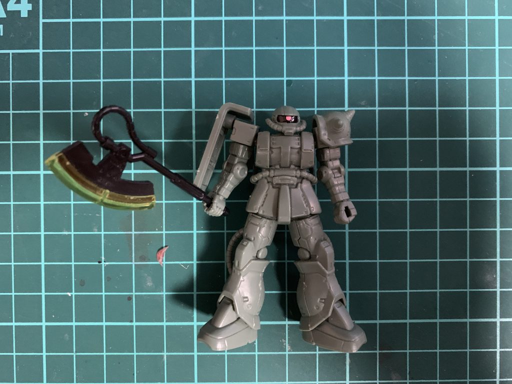 元の姿。ヒートホークはSDCSザクⅡのものが余ってたので、それを持たせました。