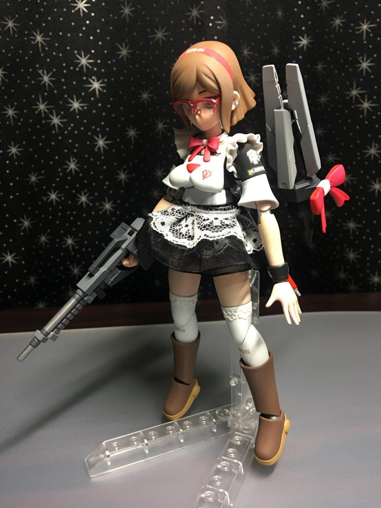 シ熊シス・ファンネルを装備。向きを変える事により、推進機としても使用可能。