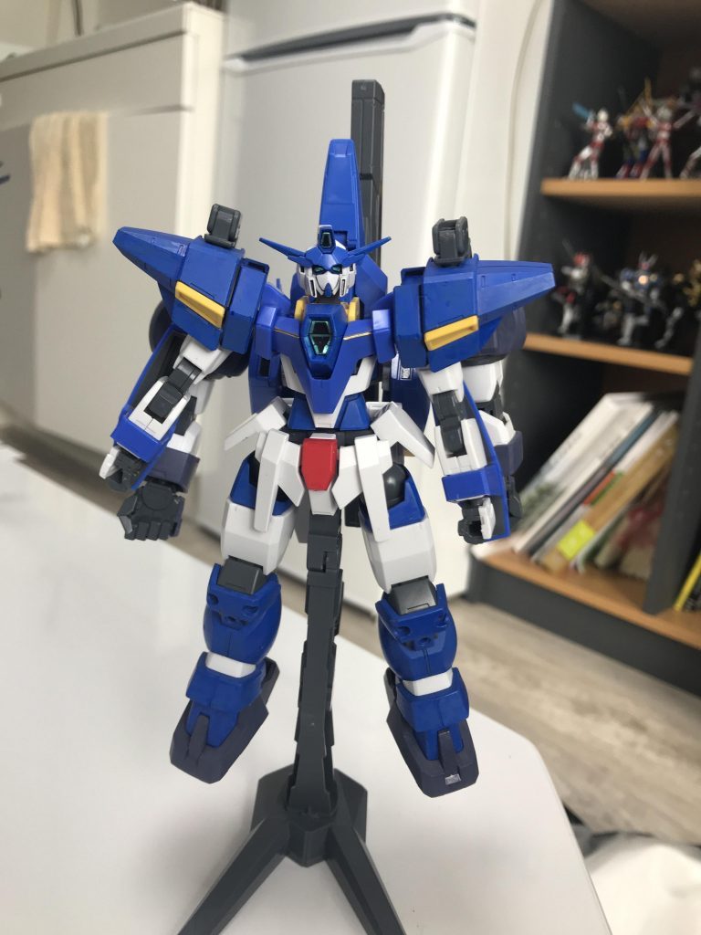 ガンダムAGEαアームズAGE3ノーマルをベースにタイタスウェアを使い格闘能力の大幅向上を実現させた機体である。