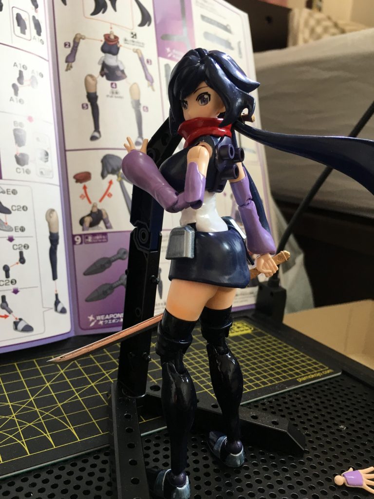 足は3mm延長して脹脛を盛りました