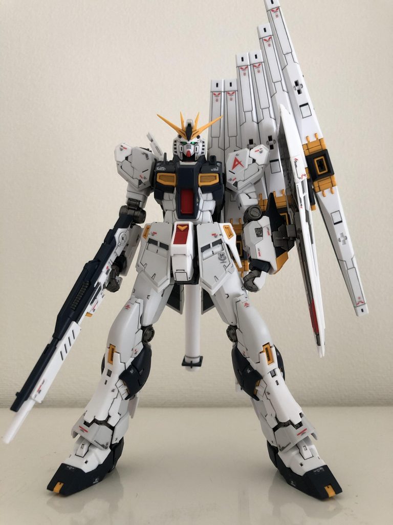 RG νガンダム–2枚目/制作者：デコポン