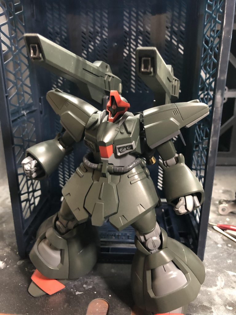 モノアイにクリアパーツ
全体的にかなり下手くそ…
荒い…