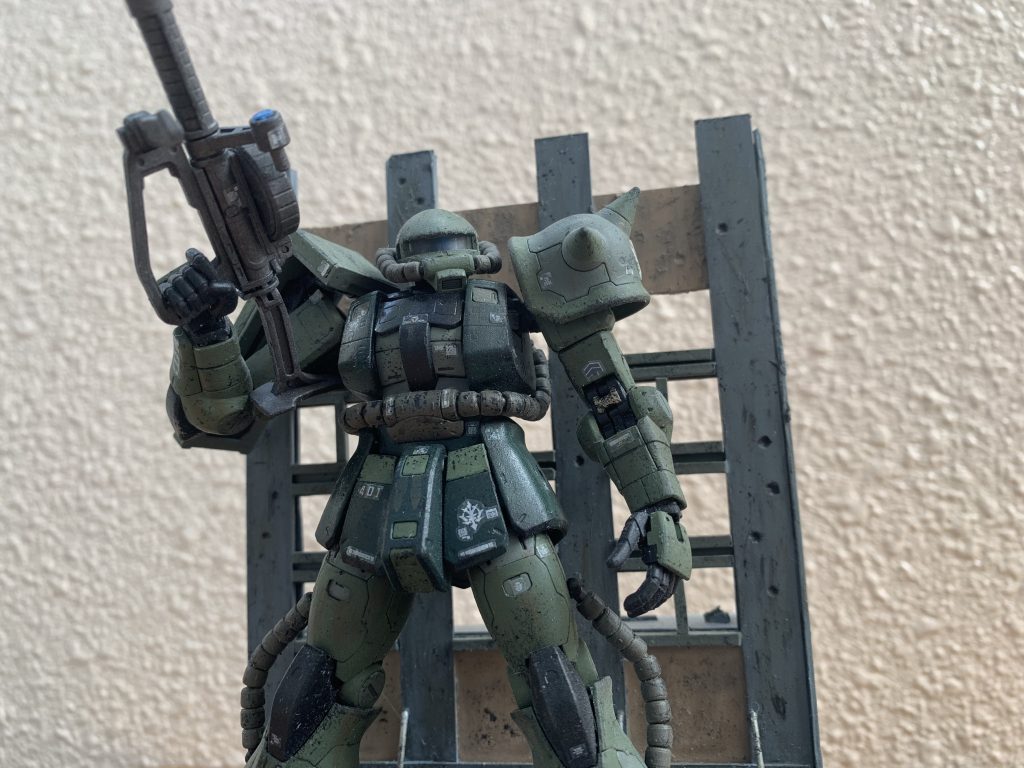 ザクⅡ 市街地戦–4枚目/制作者：さね